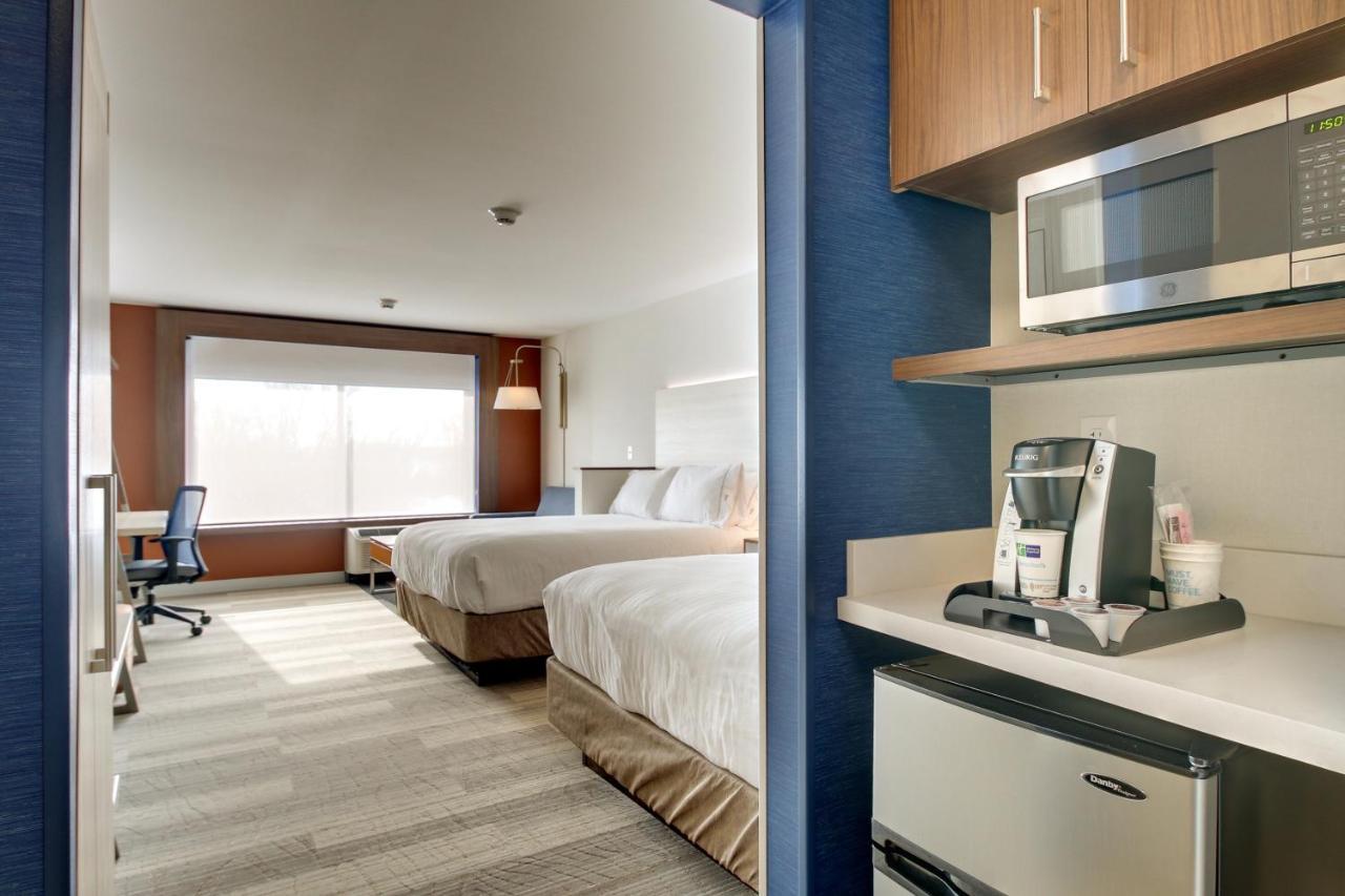 Holiday Inn Express & Suites Galesburg By Ihg Exterior foto